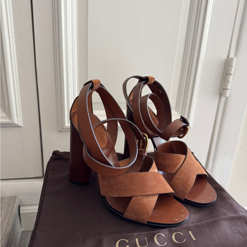 Gucci Women's Brown Suede Heels - Picture 1 of 5